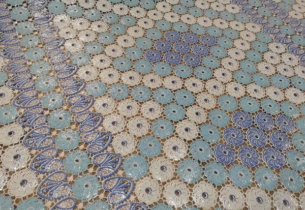 Клеенка ажурная "Лейс" 094С (бел./син.мелк.цветы) (1,32х22м)