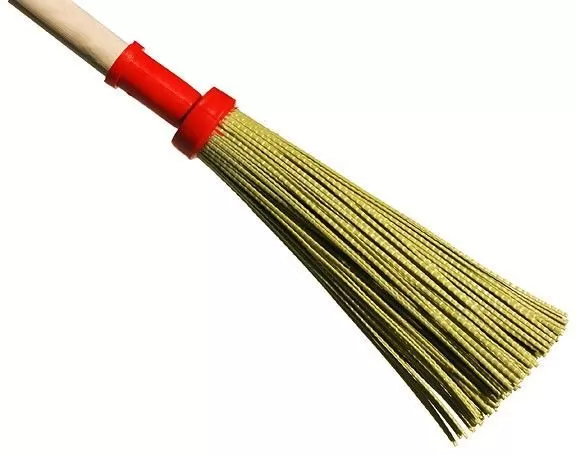 Метла пластиковая круглая жесткая №4 ВИР с черенком В/С*