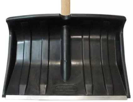 Лопата для снега пластиковая 490*345 с мет.планкой с дер.ЧЕРЕНКОМ №15 *