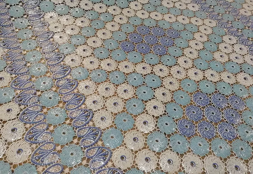 Клеенка ажурная "Лейс" 094С (бел./син.мелк.цветы) (1,32х22м)